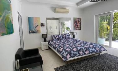 12 Bedroom Luxury Beachfront Pool Villa In Pratumnak Pattaya For Sale