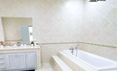 12 Bedroom Luxury Beachfront Pool Villa In Pratumnak Pattaya For Sale
