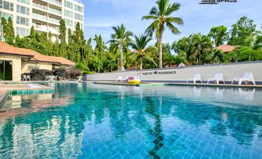 12 Bedroom Luxury Beachfront Pool Villa In Pratumnak Pattaya For Sale