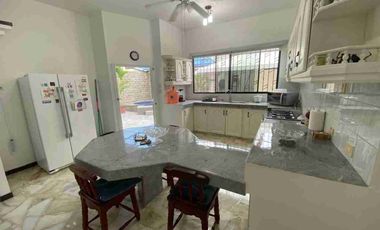 vendo casa puerto azul