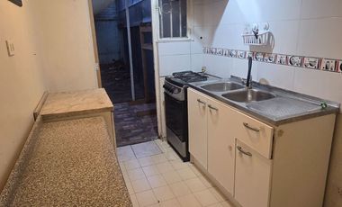 Arriendo casa Los Aliaga, Eduardo Castillo Velasco.- Ñuñoa
