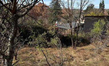 OPORTUNIDAD!! Vendo terreno 2000 m2  a 200 mts del río!