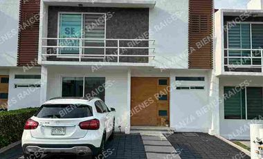 Casa en renta amueblada en Juriquilla Santa Fé Querétaro