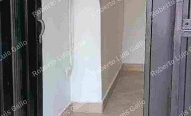 Vendo apto 1er. piso con local en manrique oriental