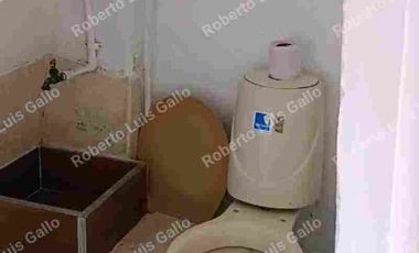 Vendo apto 1er. piso con local en manrique oriental