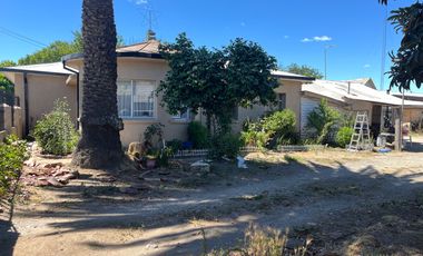 Casa en venta, sector Centro Coelemu.