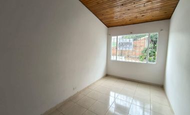 SE ARRIENDA CASA URBANIZACION LA ALEGRIA - CHIA