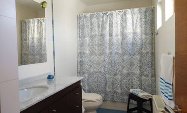 Casa en venta, sector Lomas de Pingueral