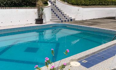 QUINTA A LA VENTA EN EL VALLE DE YUNGUILLA