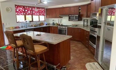 QUINTA A LA VENTA EN EL VALLE DE YUNGUILLA