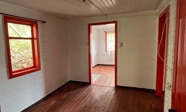 Casa en venta tipo cabaña, sector Rafael.