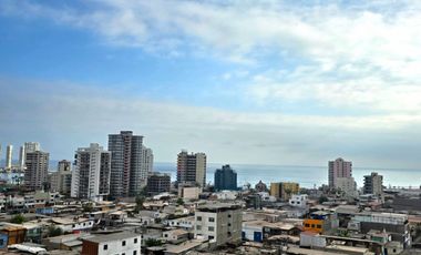 SE ARRIENDA DEPTO EN EDIFICIO LIBERTAD.