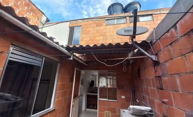 ARRIENDO CASA BARRIO SAN JORGE 2 GIRON