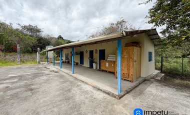 En venta terreno con media agua en Malacatos sector las cucardas