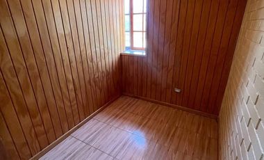 Casa esquina de 3 pisos en arriendo, Talagante