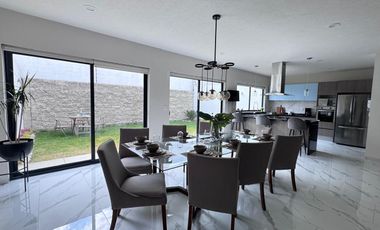 VENTA, CASA METEPEC, ZONA DORADA, CASA CLUB Y AMENIDADES