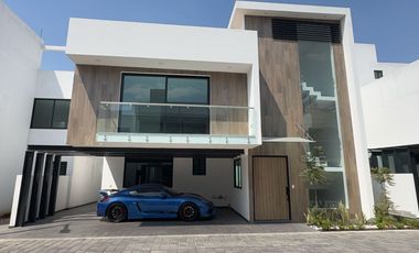 VENTA DE CASA, UBICACIÓN ESTRATEGICA, METEPEC