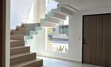 VENTA DE CASA, UBICACIÓN ESTRATEGICA, METEPEC