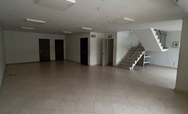 SE ALQUILA LOCAL CASA COMERCIAL EN CALI SECTOR DE CHIPICHACHAPE LA FLORA