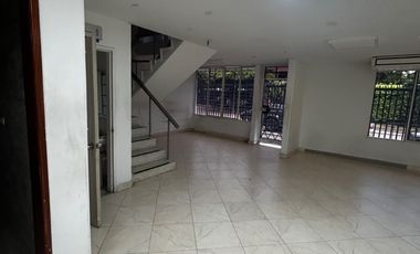 SE ALQUILA LOCAL CASA COMERCIAL EN CALI SECTOR DE CHIPICHACHAPE LA FLORA