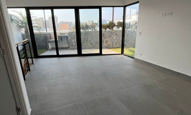Venta de hermoso departamento de estreno en Miraflores