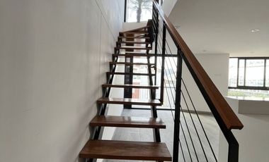 Venta de hermoso departamento de estreno en Miraflores