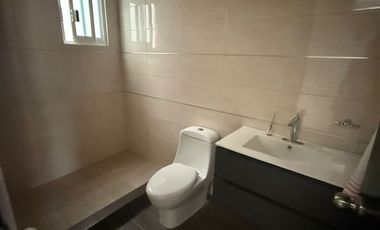 Cofradía III Casa Con Excedente de Terreno y Ampliaciones En RENTA