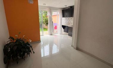 Cofradía III Casa Con Excedente de Terreno y Ampliaciones En RENTA