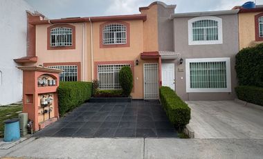 Cofradía III Casa Con Excedente de Terreno y Ampliaciones En RENTA