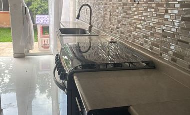Cofradía III Casa Con Excedente de Terreno y Ampliaciones En RENTA
