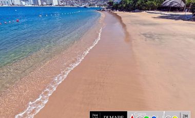 Villa Alejandra, departamento de lujo en venta, acceso a playa y muelle propio, Acapulco.