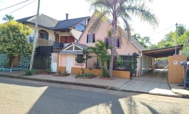 Casa grande en venta en el Centro de Dos de Mayo Misiones