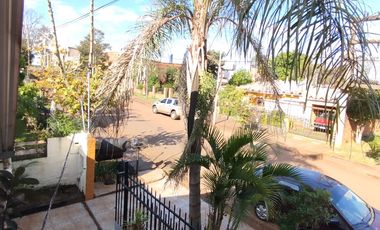 Casa grande en venta en el Centro de Dos de Mayo Misiones