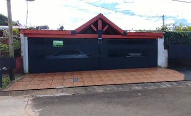 Casa grande en venta en el Centro de Dos de Mayo Misiones