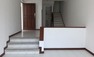 ARRIENDO CASA EN LA PARALELA BUCARAMANGA - FLORIDABLANCA CONJUNTO LA ZAFRA