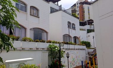 ARRIENDO CASA EN LA PARALELA BUCARAMANGA - FLORIDABLANCA CONJUNTO LA ZAFRA