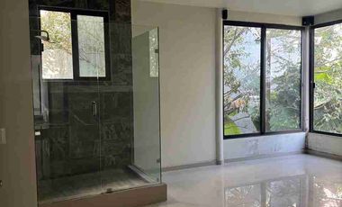 Traspaso bonita residencia pague solo $2,275,000 por una casa de casi 4 millones