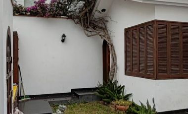 VENDO LINDA CASA EN LA MEJOR ZONA DE MAYORAZGO