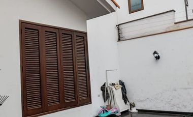 VENDO LINDA CASA EN LA MEJOR ZONA DE MAYORAZGO