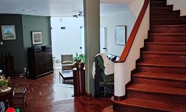 VENDO LINDA CASA EN LA MEJOR ZONA DE MAYORAZGO
