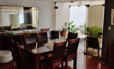 VENDO LINDA CASA EN LA MEJOR ZONA DE MAYORAZGO