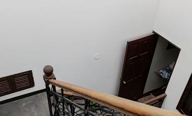 VENDO LINDA CASA EN LA MEJOR ZONA DE MAYORAZGO