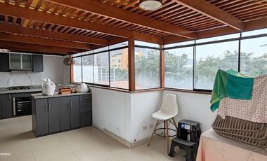 VENDO LINDA CASA EN LA MEJOR ZONA DE MAYORAZGO