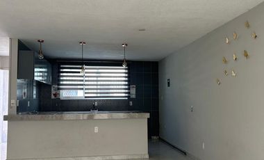 CASA EN VENTA CON 2 DEPARTAMENTOS, EN ENSUEÑOS, CUAUTITLAN IZCALLI