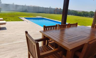 Exclusiva Casa De Campo Con Piscina En Select Homes – Naturaleza Y Confort