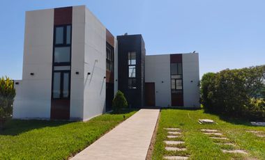 Exclusiva Casa De Campo Con Piscina En Select Homes – Naturaleza Y Confort