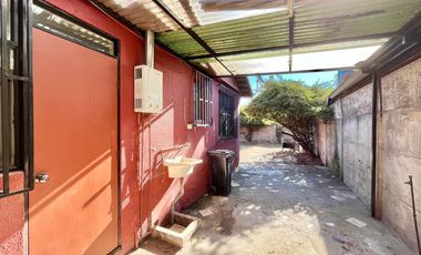 Se arrienda casa en Villa Apumanque, 3 piezas un baño, Curicó