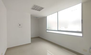 Oficina en venta y arriendo en los Alpes,