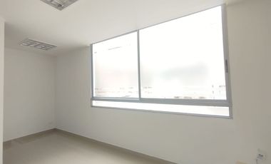 Oficina en venta y arriendo en los Alpes,