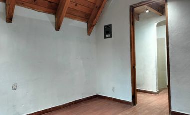 Renta de cabaña con hermoso jardín